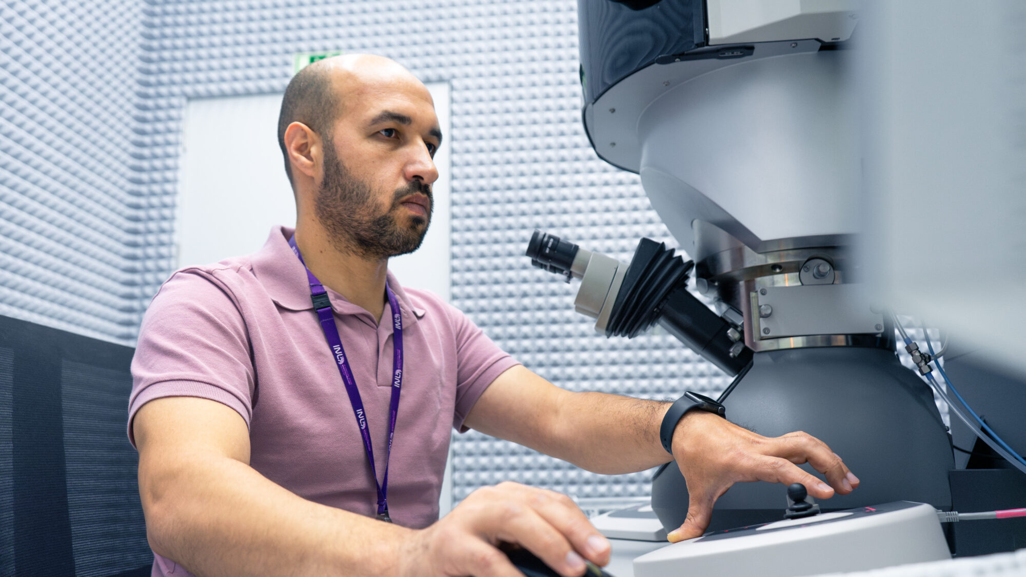 Magnetic 1D van der Waals heterostructure